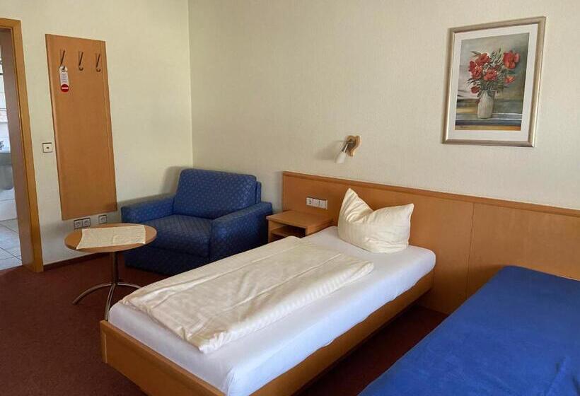 Номер Стандарт, Pension Zum Bahnhof