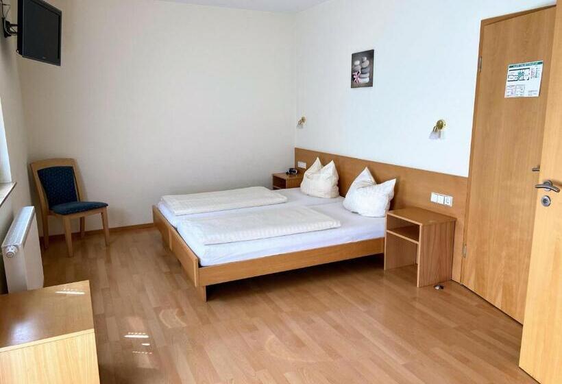 Номер Стандарт, Pension Zum Bahnhof