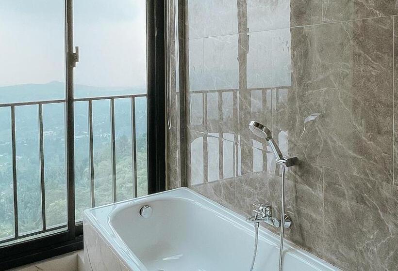 이그제큐티브 스위트, Damar Langit Resort