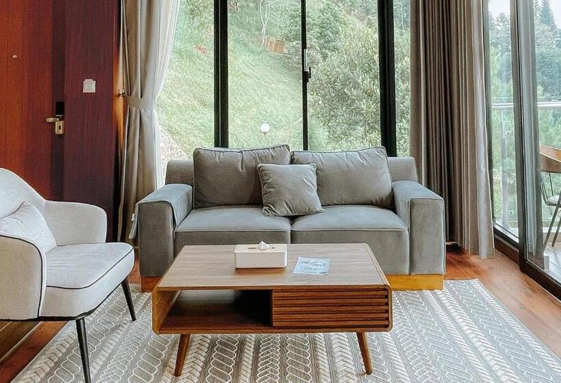 이그제큐티브 스위트, Damar Langit Resort