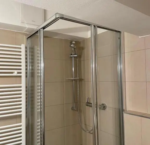 استودیوی استاندارد, Kh Mariahilf