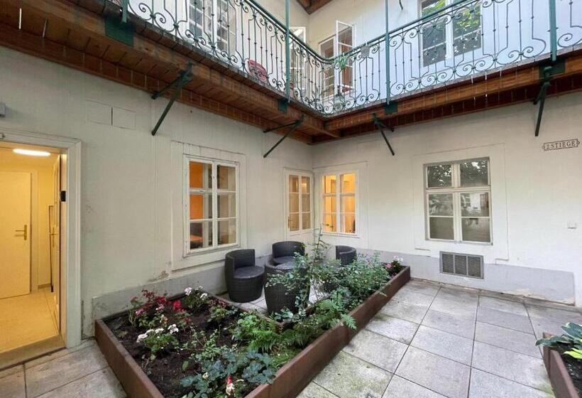 آپارتمان 1 خوابه با تراس, Kh Mariahilf