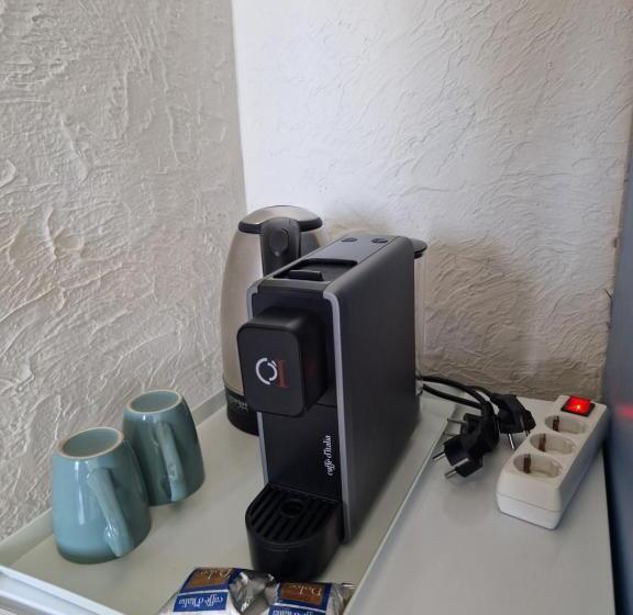 اتاق استاندارد, къща за гости азалия