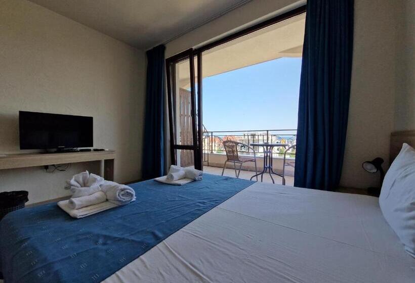 اتاق استاندارد, къща за гости азалия