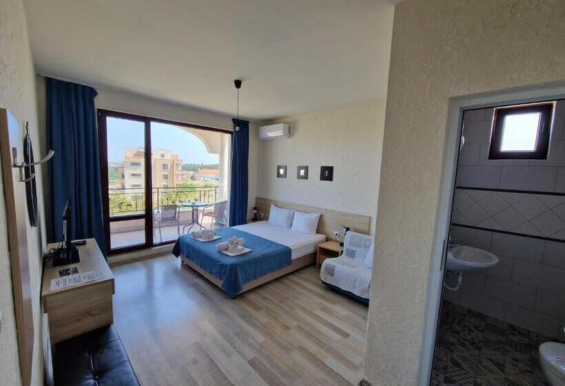 اتاق استاندارد, къща за гости азалия