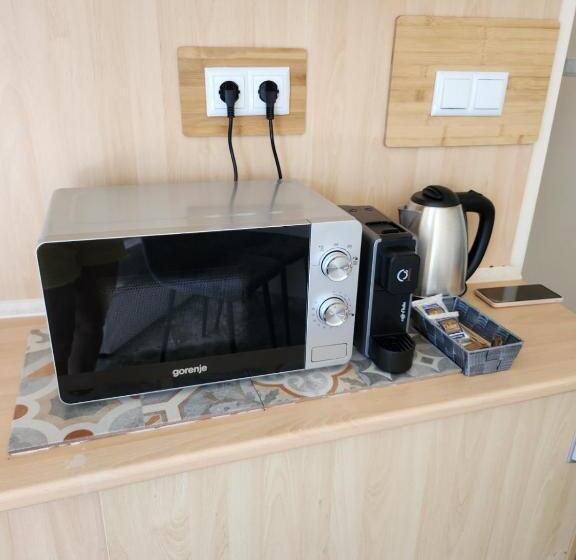 استودیو استاندارد با تراس, къща за гости азалия