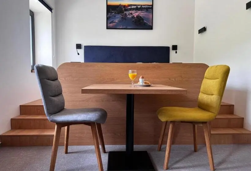 スタンダードルーム, Apartmány šestka