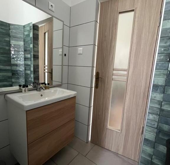 غرفة بريميوم رباعية, Délceg Réce Mini