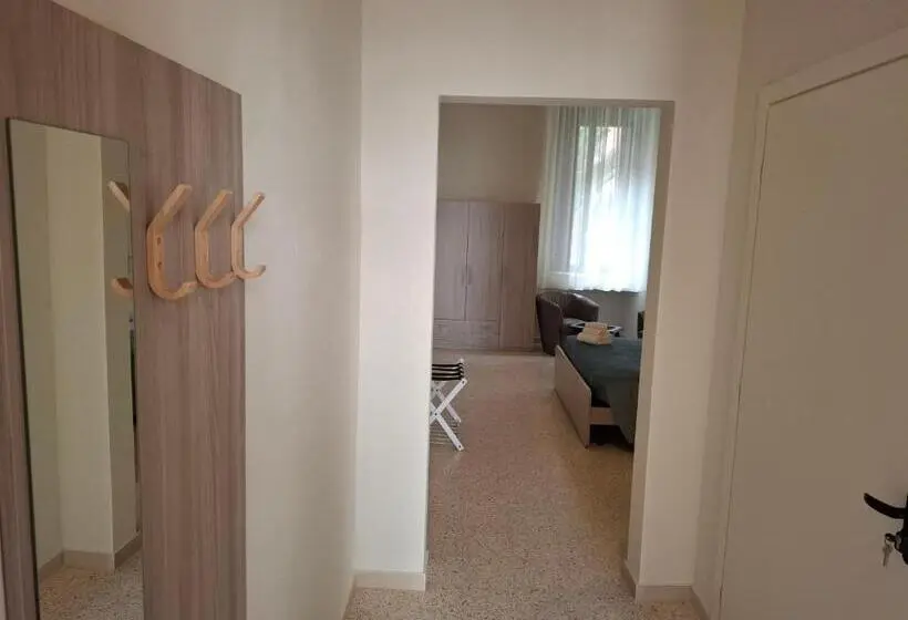 اتاق استاندارد برای معلولان, Lupi E Agnelli
