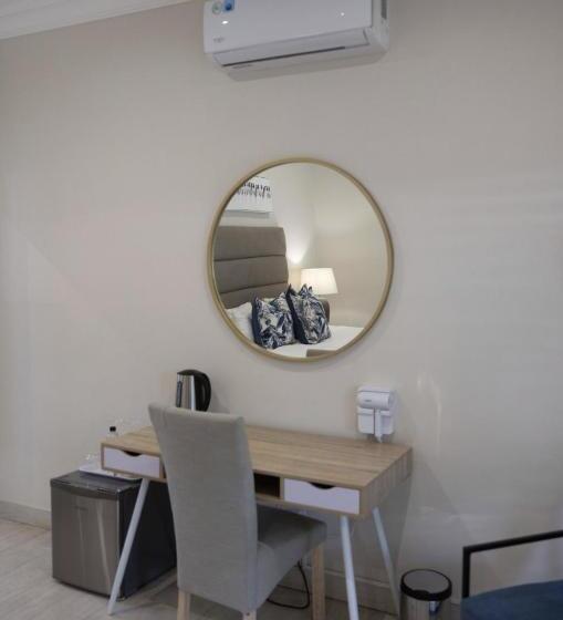اتاق سوپریور با تخت بزرگ, Ridgeway Place