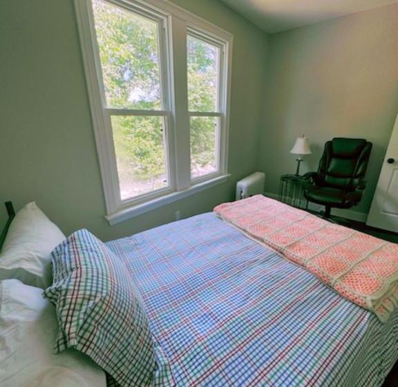 غرفة قياسية رباعية مطلة على الحديقة, Bloom Boutique All Inclusive Bed & Breakfast