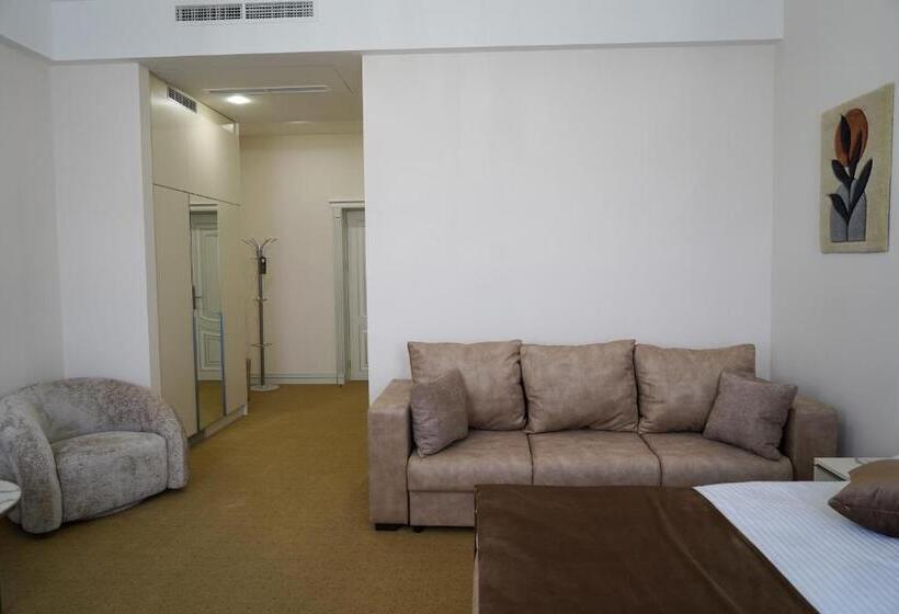 اتاق لوکس, Igit Plaza