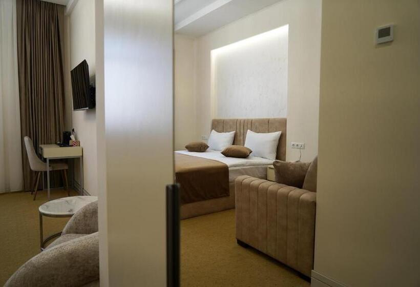 اتاق لوکس, Igit Plaza