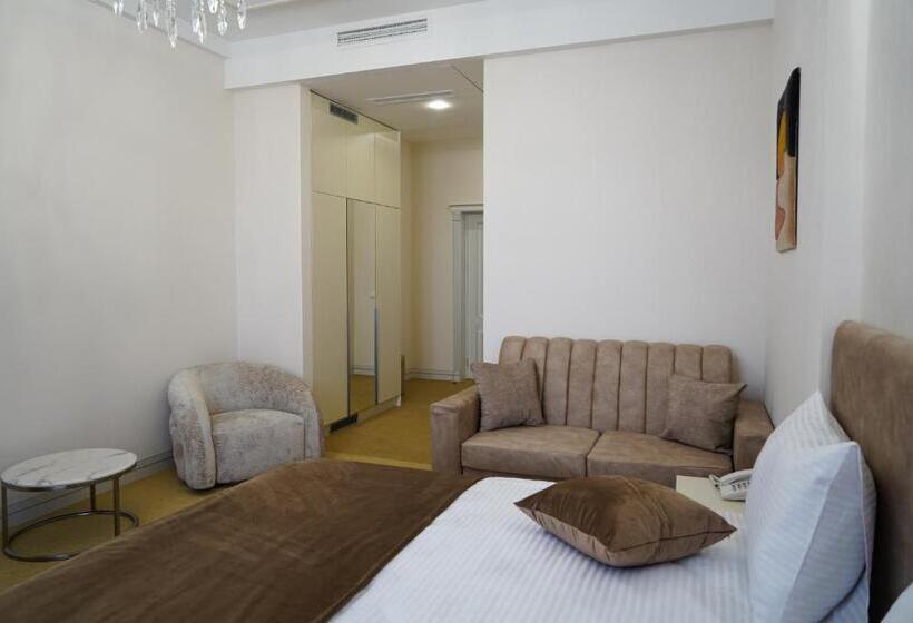 اتاق لوکس, Igit Plaza