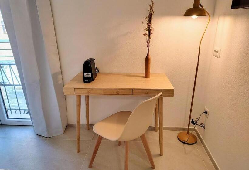 エコノミールーム, La Casa Di Vibi