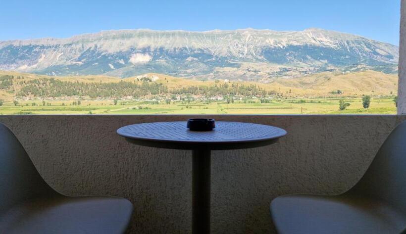 اتاق استاندارد با چشمانداز کوهستان, Shena Guest House