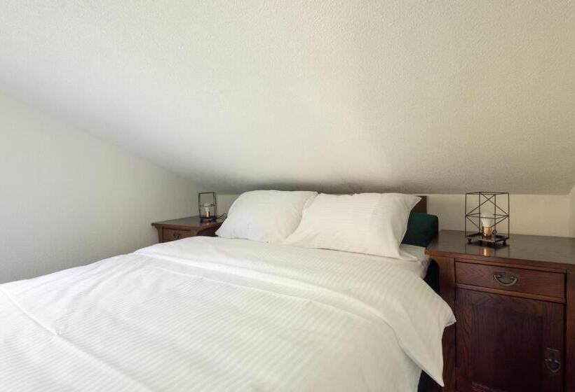 استودیوی لوکس, Apartments Nensi