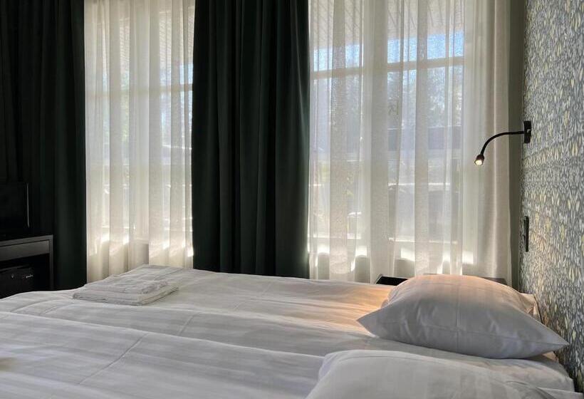 Номер Стандарт, Hill Side Golf & Sports Resort