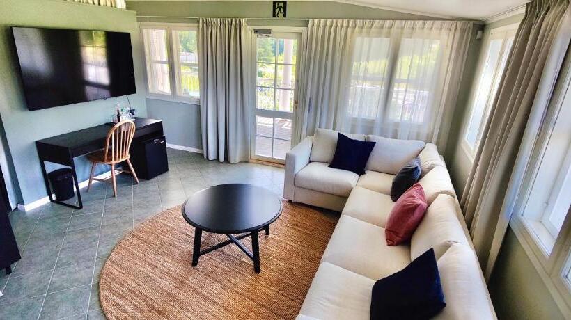 Номер Deluxe, Hill Side Golf & Sports Resort