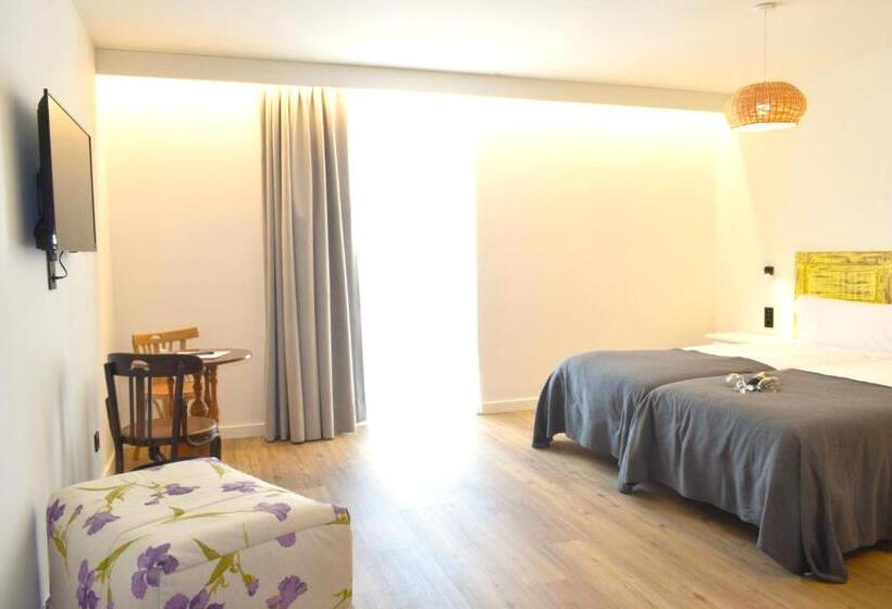 חדר סטנדרט, Pachico