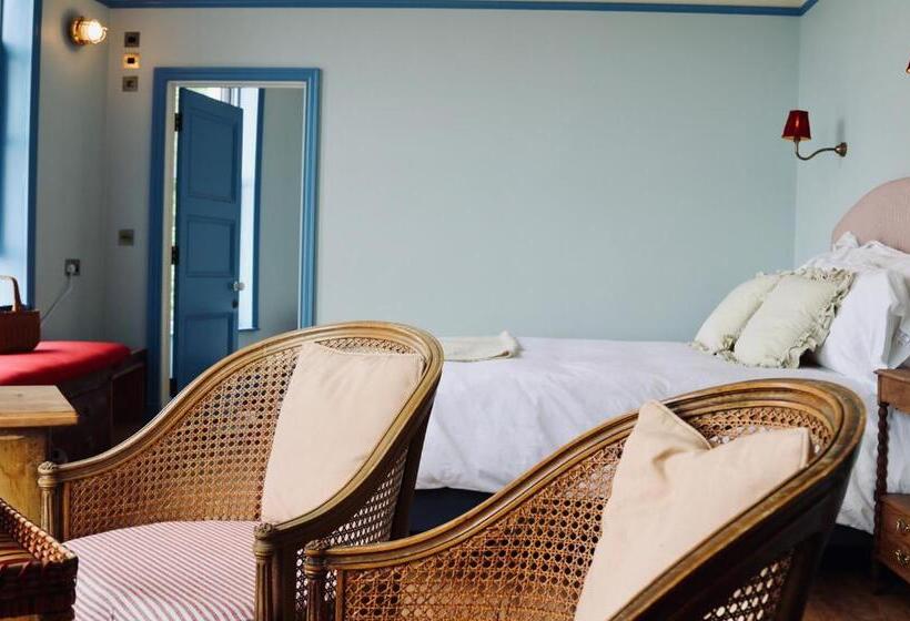 חדר סטנדרט עם מיטת קינג, The London & Paris