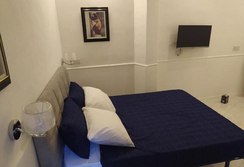 اتاق استاندارد, 3 Cities Heart 1