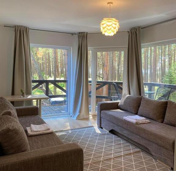 اتاق استاندارد چهارنفره با بالکن, Draugų Namai