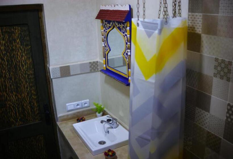 اتاق استاندارد با چشمانداز کوهستان, Haven Hills Social Club