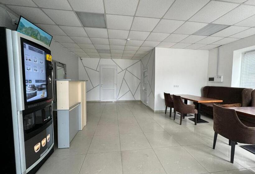 اتاق استاندارد سه نفره, Tetris Voznesensk