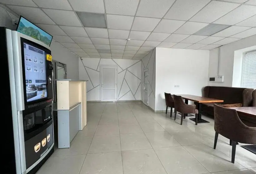 スタンダードトリプルルーム, Tetris Voznesensk
