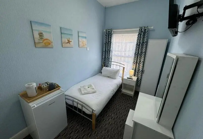 اتاق استاندارد یک نفره, The Paradise Guest House