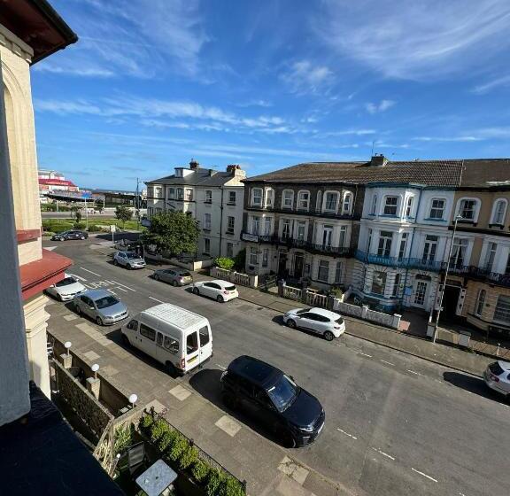 غرفة قياسية فردية, The Paradise Guest House