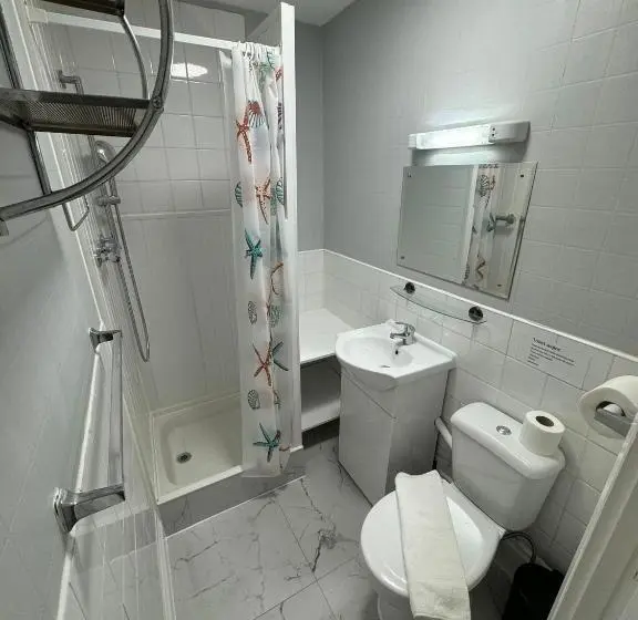 استودیوی استاندارد با چشم‌انداز دریا, The Paradise Guest House