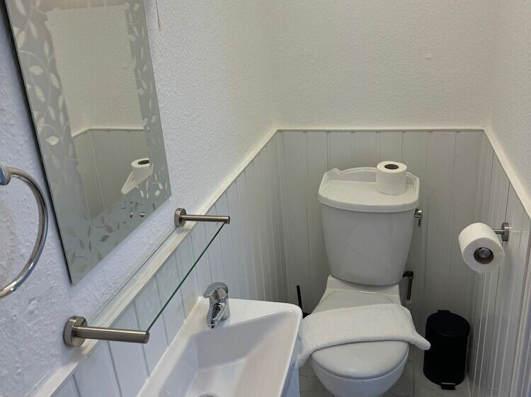 غرفة قياسية, The Paradise Guest House