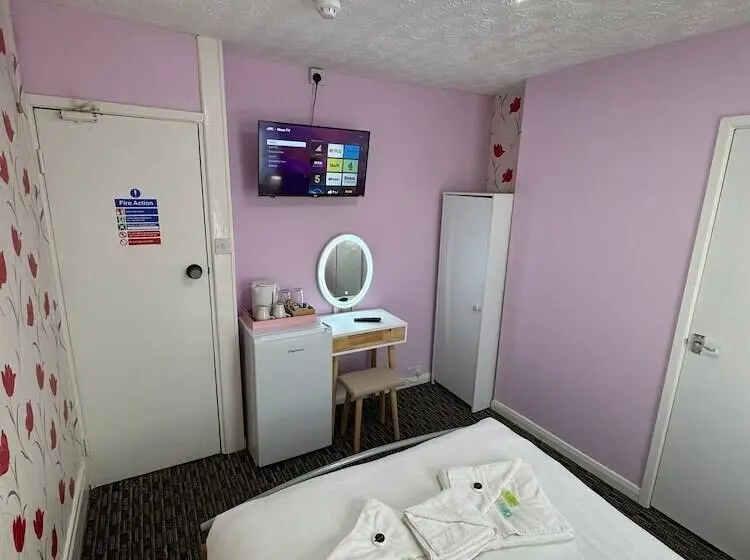 اتاق استاندارد, The Paradise Guest House