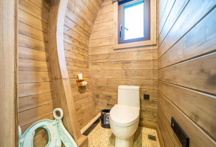 اتاق لوکس با چشمانداز دریاچه, 珠海横琴星乐度露营小镇