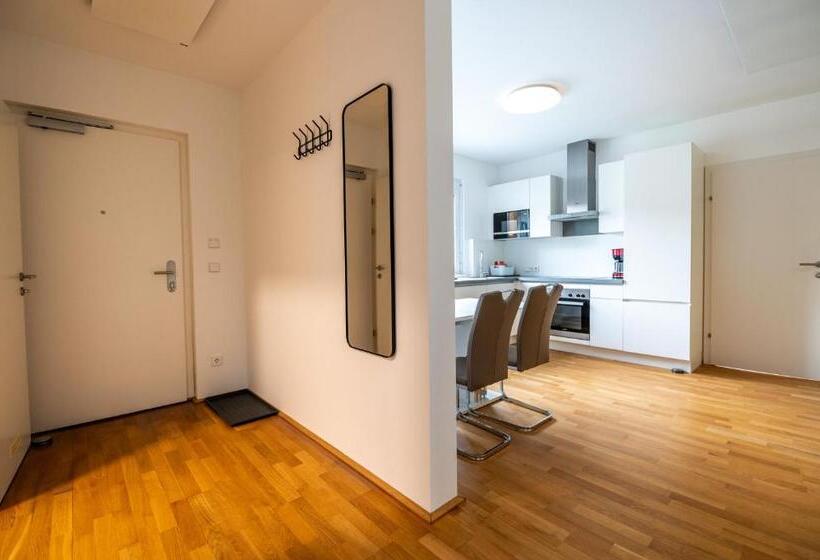 דירת 2 חדרים עם טרסה, Shome Apartments Graz Ost   Self Check In & Free Parking