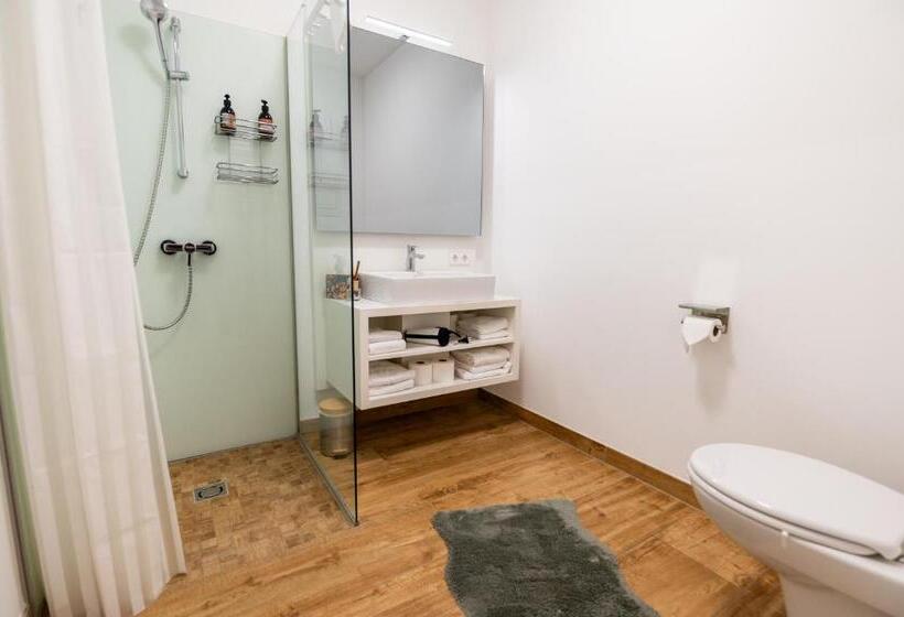 Апартаменты 2 Спальни с Балконом, Shome Apartments Graz Ost   Self Check In & Free Parking