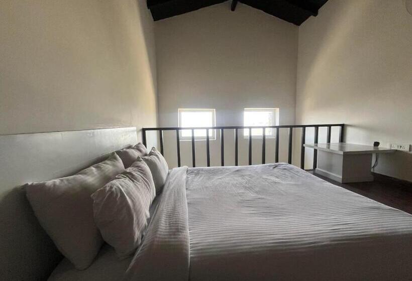 Family Suite, Himalayas By The Lake Hill