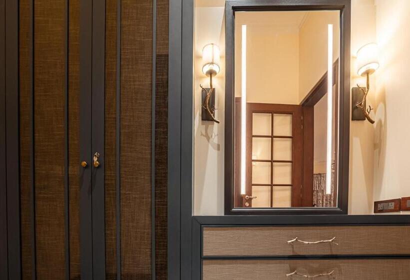 Люкс Deluxe Кровать Кинг, Vaani Greens Resort, Kaziranga