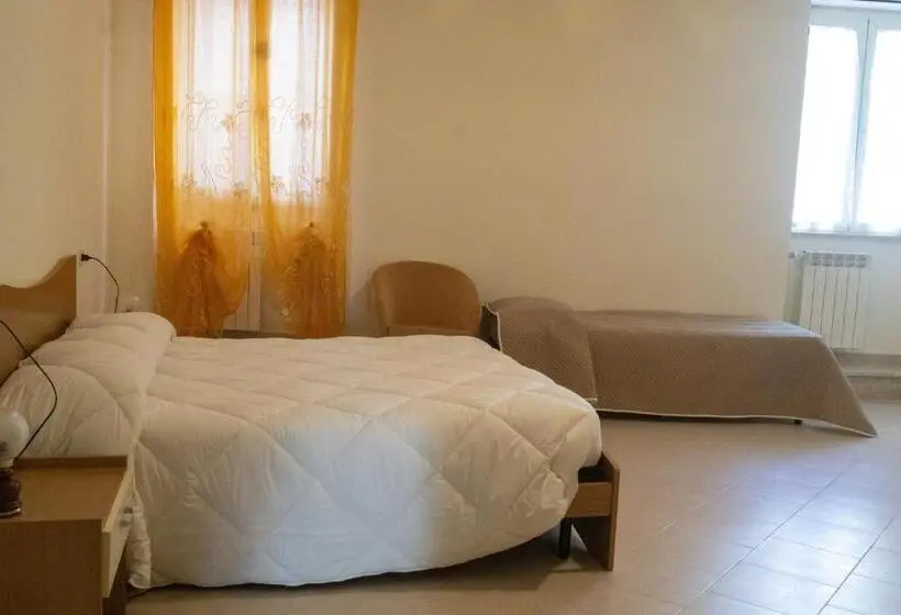 スタンダード４人部屋, Laetitia Guesthouse
