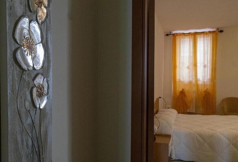Номер Стандарт Вид на Горы, Laetitia Guesthouse