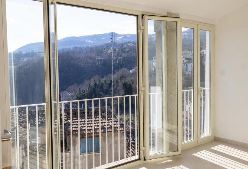 Номер Стандарт Вид на Горы, Laetitia Guesthouse