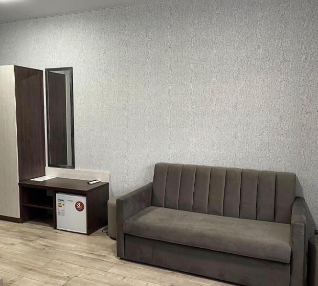 سوییت, ні пуху, ні пера!