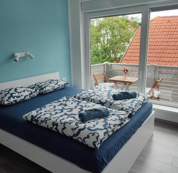 استودیو استاندارد با تراس, Tilka`s House