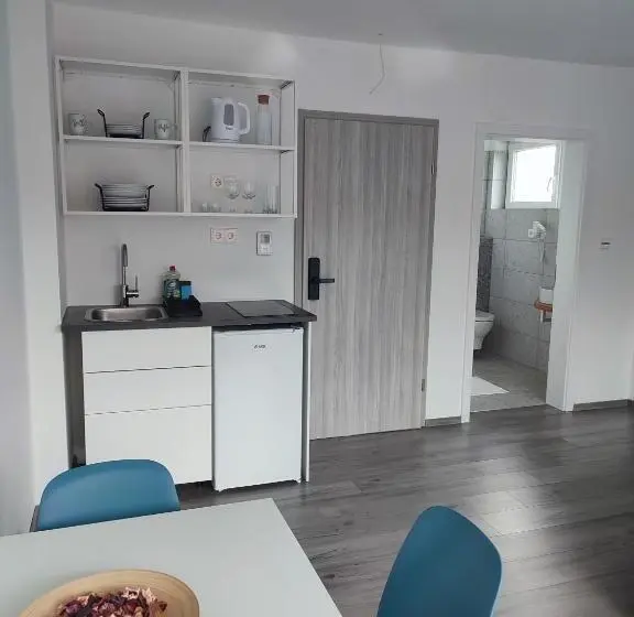 استودیو استاندارد با تراس, Tilka`s House