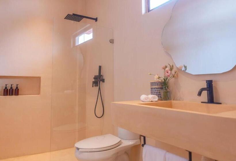 片側に海が見えるデラックスルーム, La Alberca Hotel Boutique
