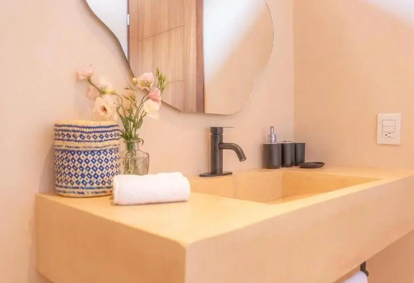 片側に海が見えるデラックスルーム, La Alberca Hotel Boutique