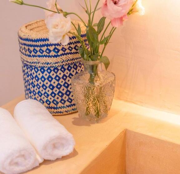 片側に海が見えるデラックスルーム, La Alberca Hotel Boutique