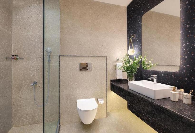 バルコニー付きデラックスルーム, Am Hotel Kollection, Meerut